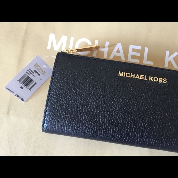 🌻Michael Kors Bedford Leather Large Zip Wallet. - Picture 2 of 7